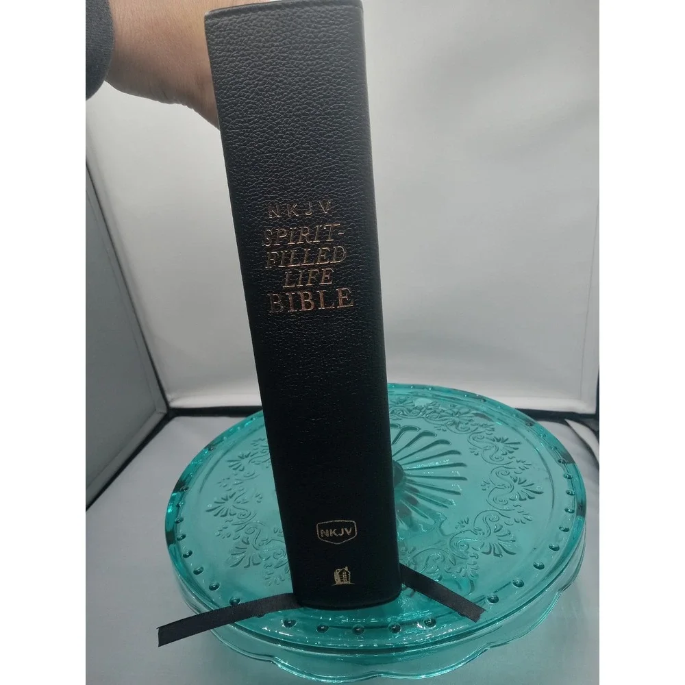 NKJV, Spirit-Filled Life Bible - Third Edition - Genuine Leather  Read